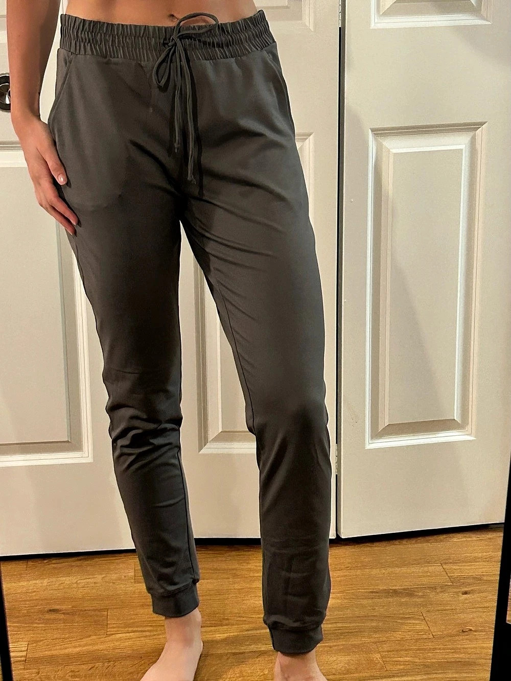 Capezio Gray Jogger Pants Size Medium Like New